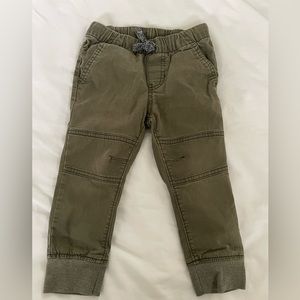 Cat & Jack pull on olive green joggers 2T